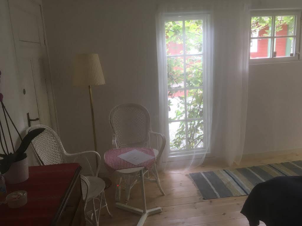 Stockholm B&B Cottage Nacka Extérieur photo
